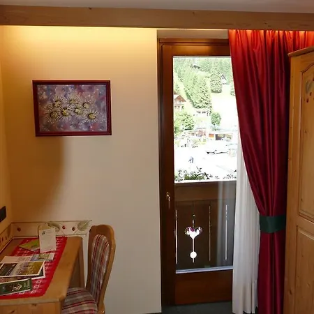 Hotel Garni La Montanara Madonna di Campiglio