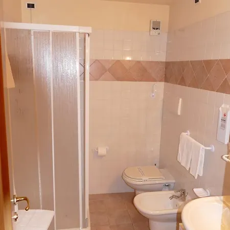 Garni La Montanara Hotel 3*